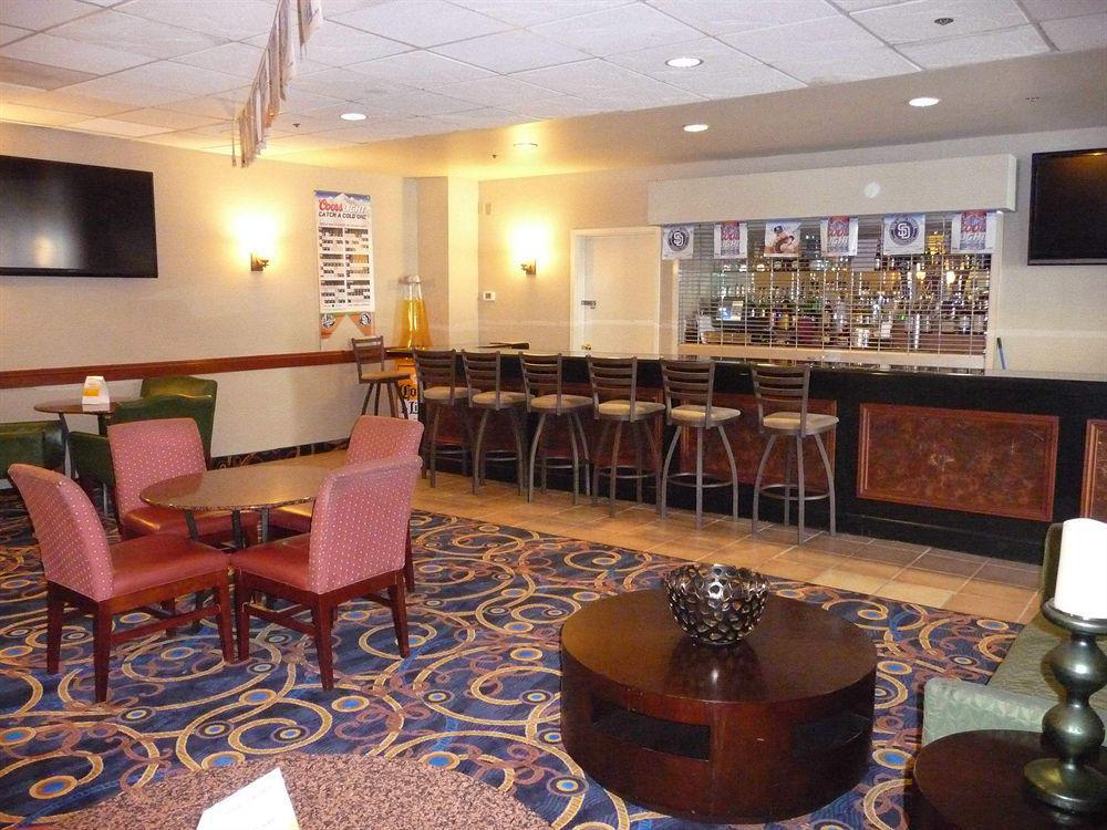 Ramada by Wyndham San Diego National City Bagian luar foto