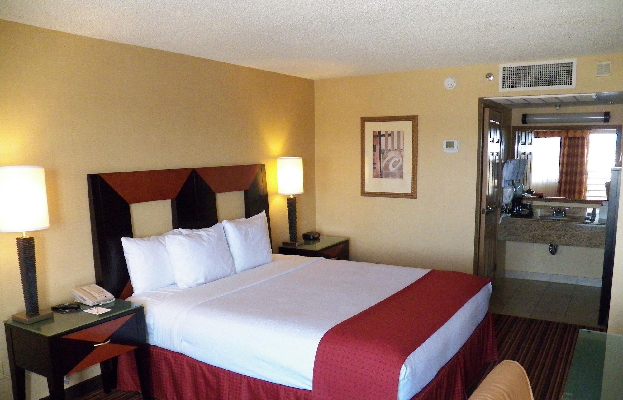 Ramada by Wyndham San Diego National City Bagian luar foto