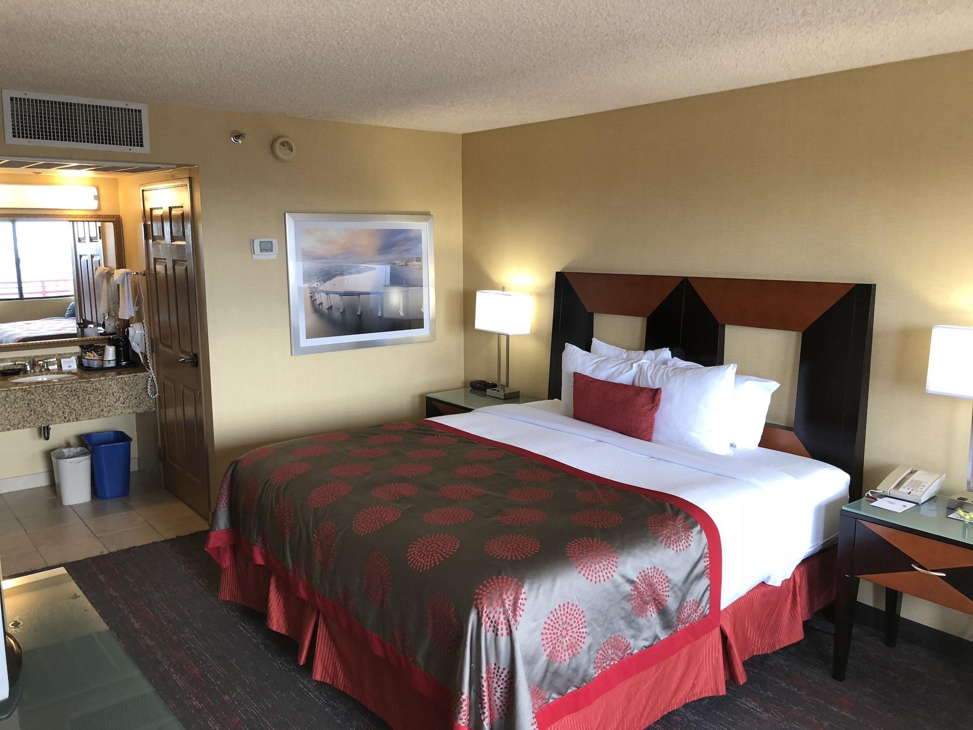 Ramada by Wyndham San Diego National City Bagian luar foto