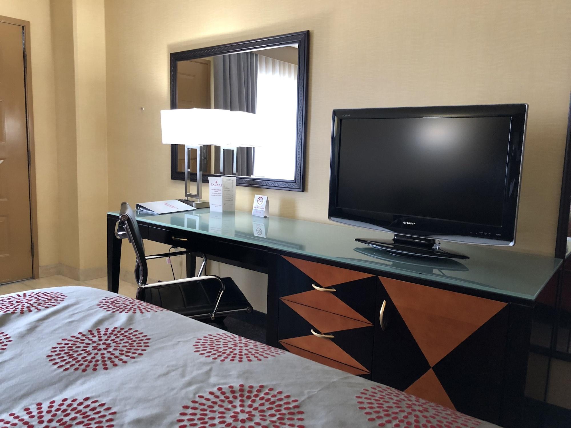 Ramada by Wyndham San Diego National City Bagian luar foto