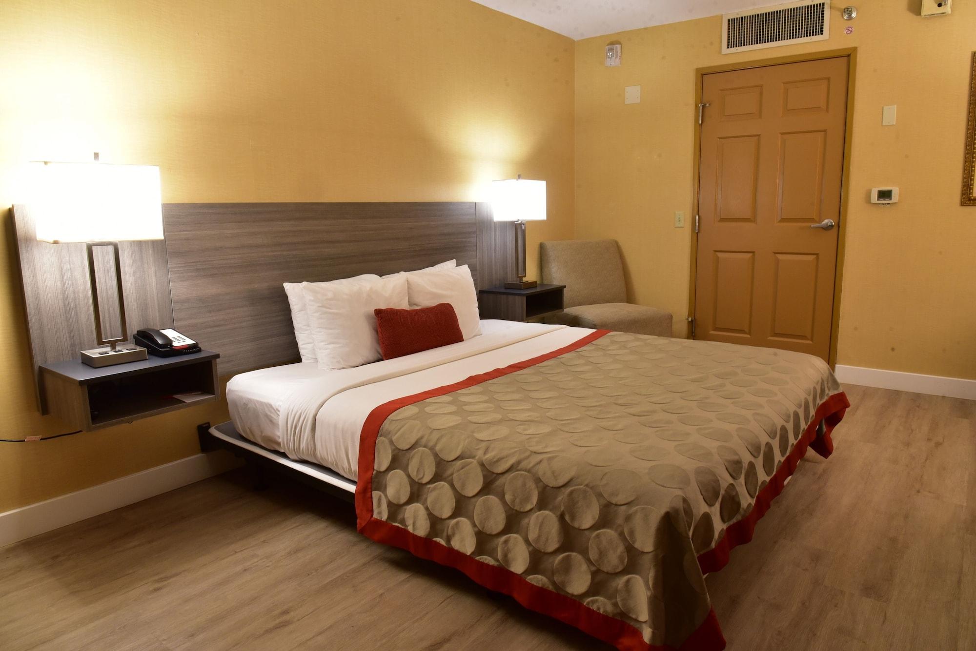 Ramada by Wyndham San Diego National City Bagian luar foto