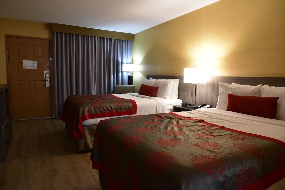 Ramada by Wyndham San Diego National City Bagian luar foto