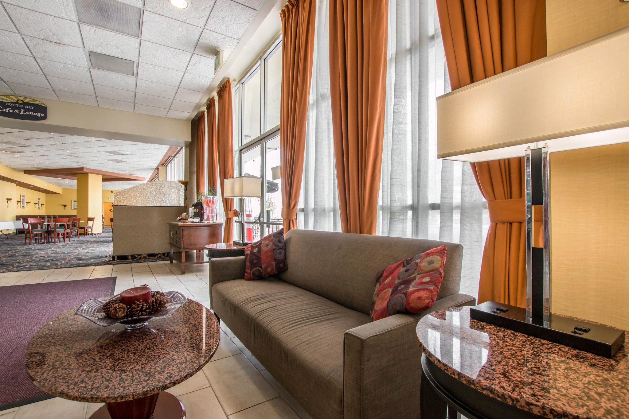 Ramada by Wyndham San Diego National City Bagian luar foto