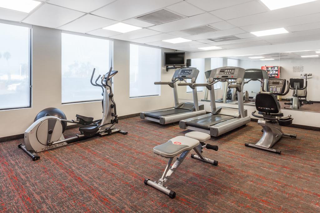 Ramada by Wyndham San Diego National City Bagian luar foto