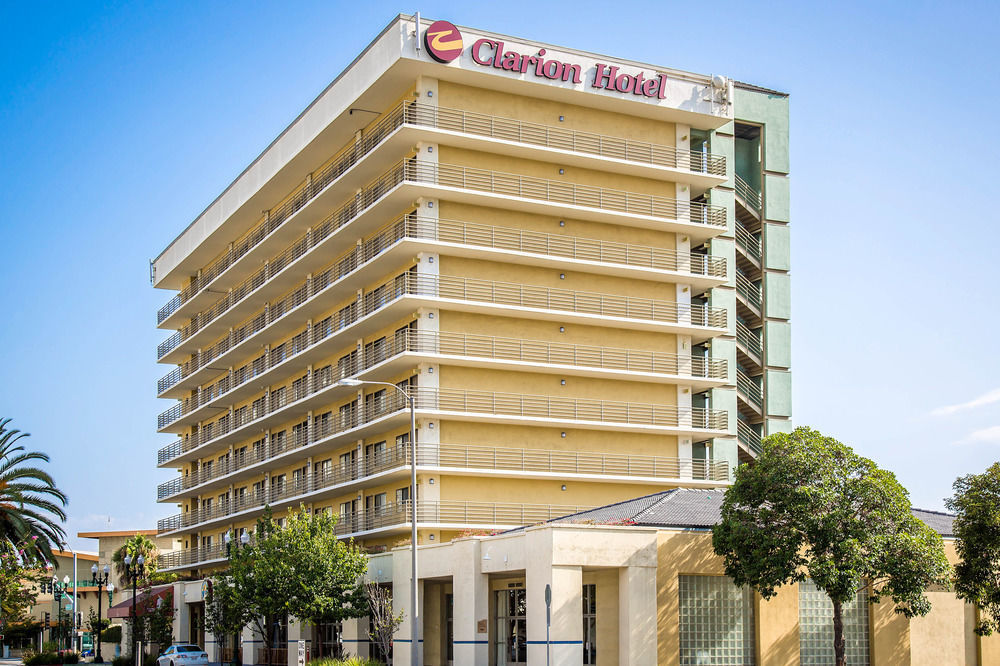 Ramada by Wyndham San Diego National City Bagian luar foto