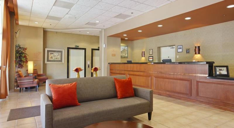 Ramada by Wyndham San Diego National City Bagian luar foto