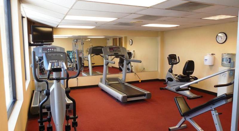 Ramada by Wyndham San Diego National City Bagian luar foto